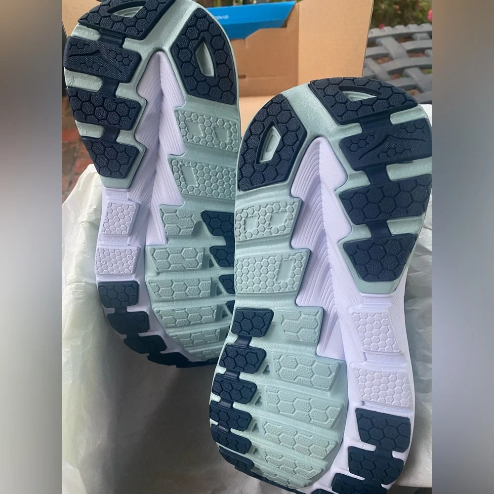 Hoka Gaviota - Women Size 7 - Brand New! - Picture 5 of 11